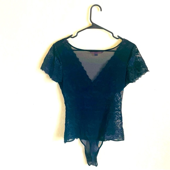 VTG Victoria’s Secret Black Lace Bodysuit - Picture 11 of 11